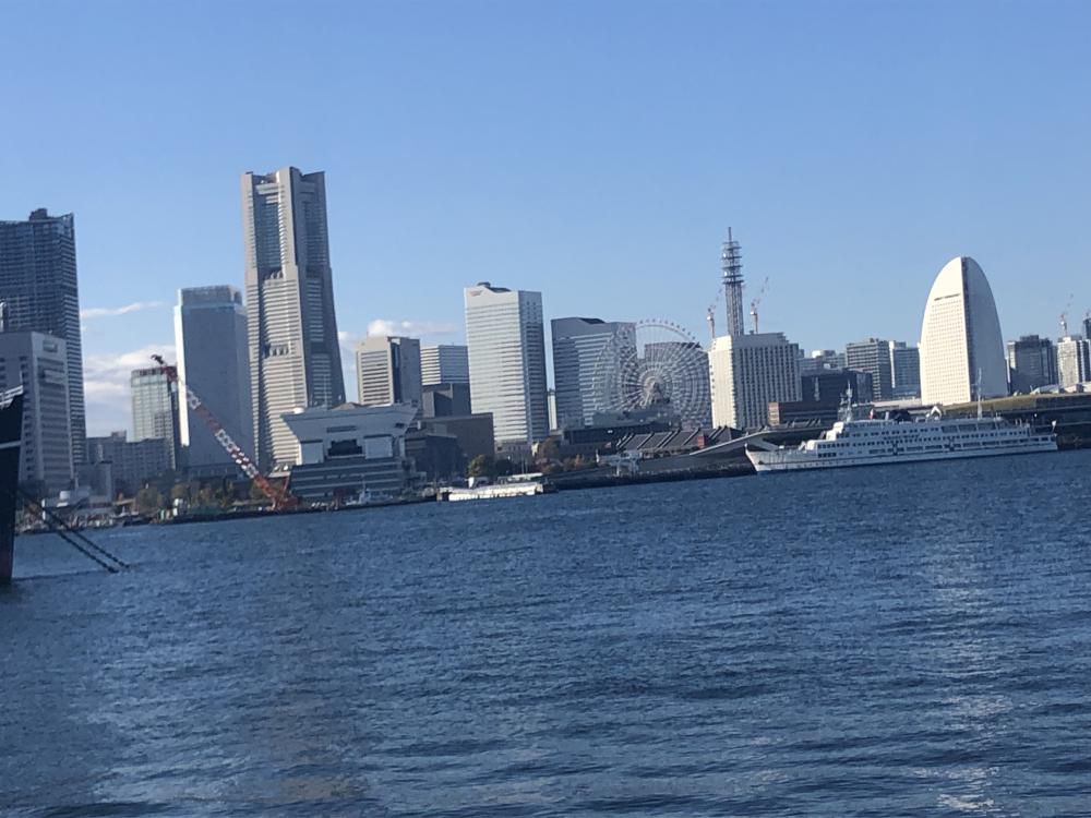 みとなとみらい地区背景の山下公園