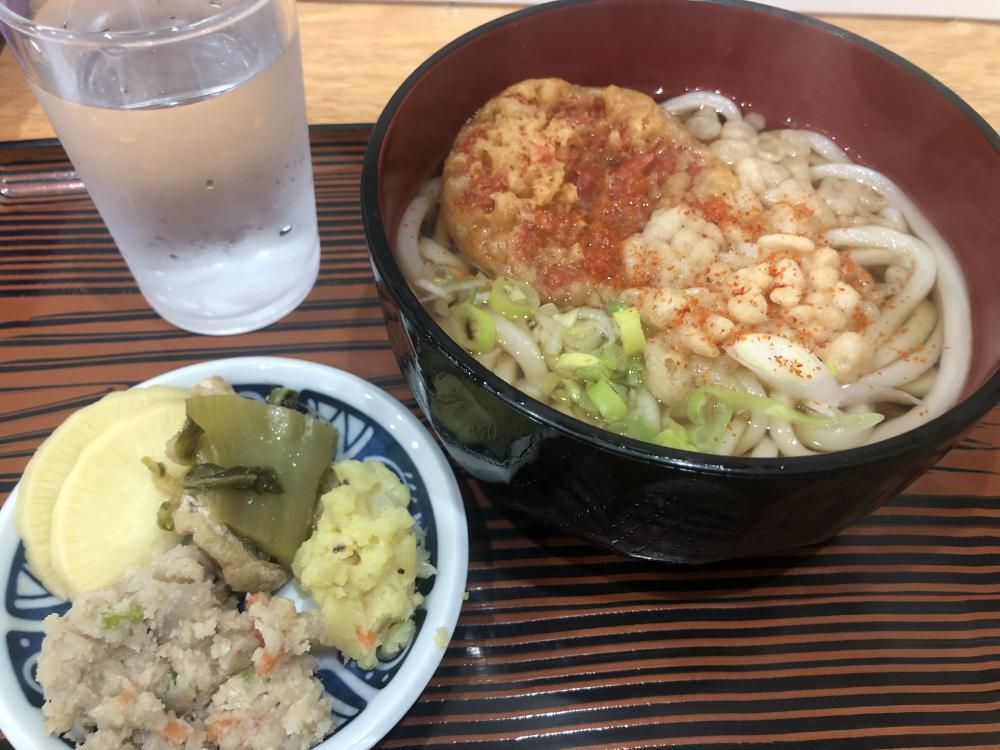 長井市ど田舎屋の天ぷらうどん