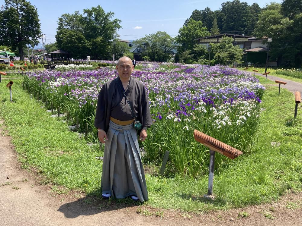 長井市あやめ公園満開