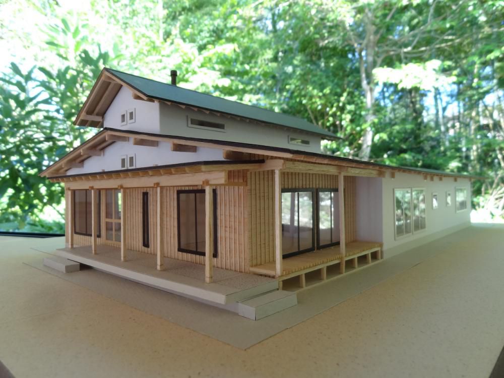 〈模型〉おだち木組みの家