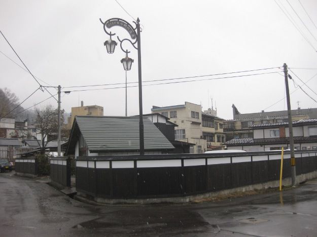 黒板塀