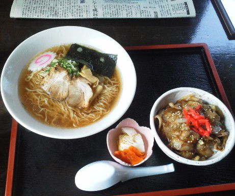 ラーメン　豚丼セット