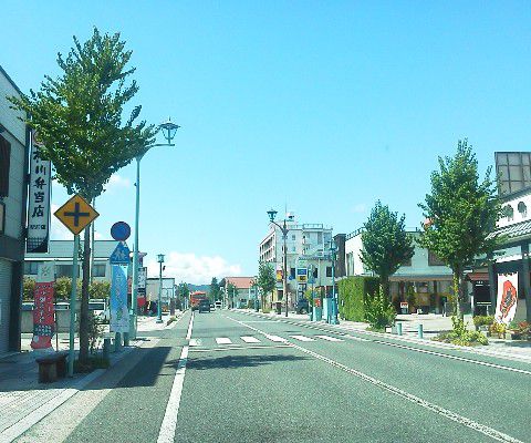 駅前から