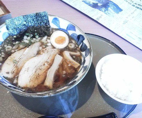 三宝亭でしょうゆらーめん