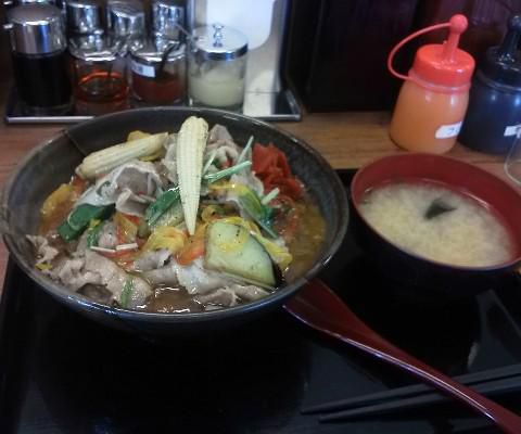 華麗なるカレー丼