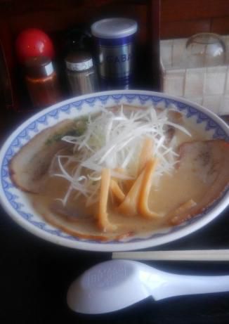 白ごま味噌ラーメン