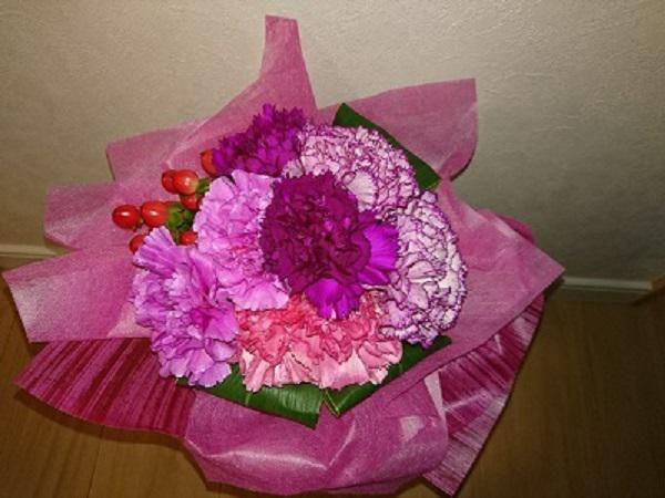 《バラ庭》趣婦の日々～・きょうはアレンジメント教室へ！！