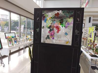 《バラ庭》趣婦の日々～・・グラスアート教室展示会！！