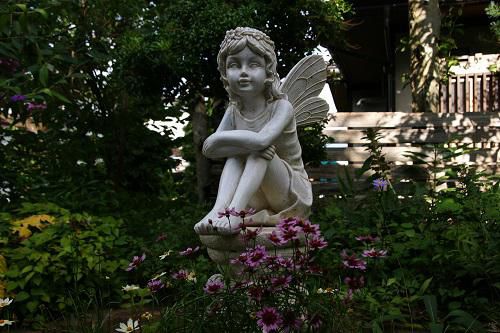 《バラ庭》ガーデンNOW～・・我庭の花の妖精いい感じ。。。！