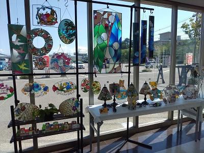 《バラ庭》趣婦の日々～・・グラスアート展示会終了！