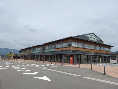 《バラ庭》つれづれ～・・きのうは、白鷹方面へ。。。