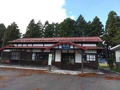 《バラ庭》趣婦の日々～・・駅巡り“羽前成田駅へ”(^^♪