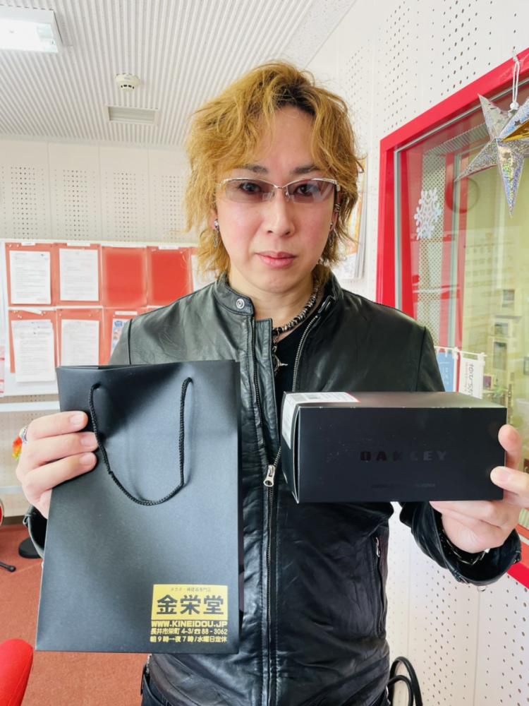 【応募終了】タケオ社長からのお年玉！オークリーのサングラスを1名様にプレゼント