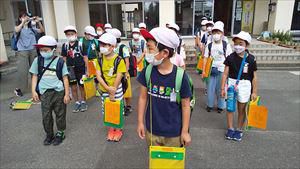 7/1（金）＃５１３　4年生山形見学へ元気に出発。学校だよりもアップしました。