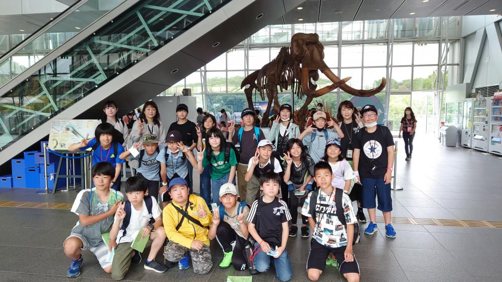 6/8（木）＃６９９　最初の見学地仙台市科学博物館に到着しました。