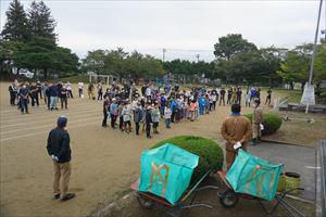9/11（月）＃７４７　早朝作業のご協力に感謝です。きれいなグラウンドになりました。