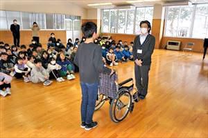 2/27（火）＃８２３　福祉施設へ車椅子をお贈りしました。