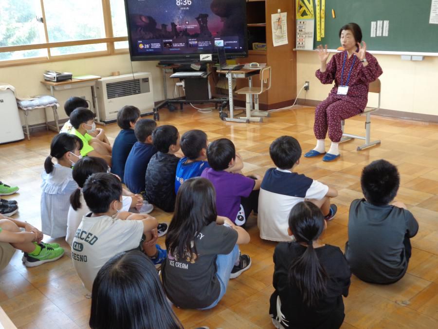 長井小町の会の皆さんによる昔語り