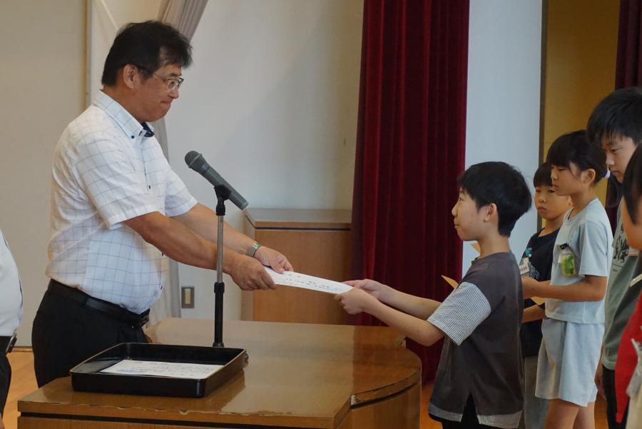 ２学期の学級委員任命と職場体験の北中生を紹介