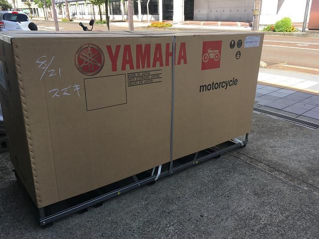 巷でうわさの、あのYZF-R1Mがついに入荷しました！