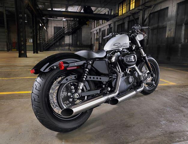 ハーレーのフルドレスアップ車オンパーレード「by-Ｙａｍａｇａｔａ-bikers.com」