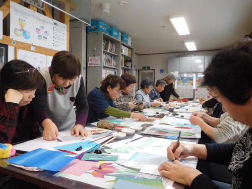 春のライフモアイベント　『ちぎり絵教室』　レポート