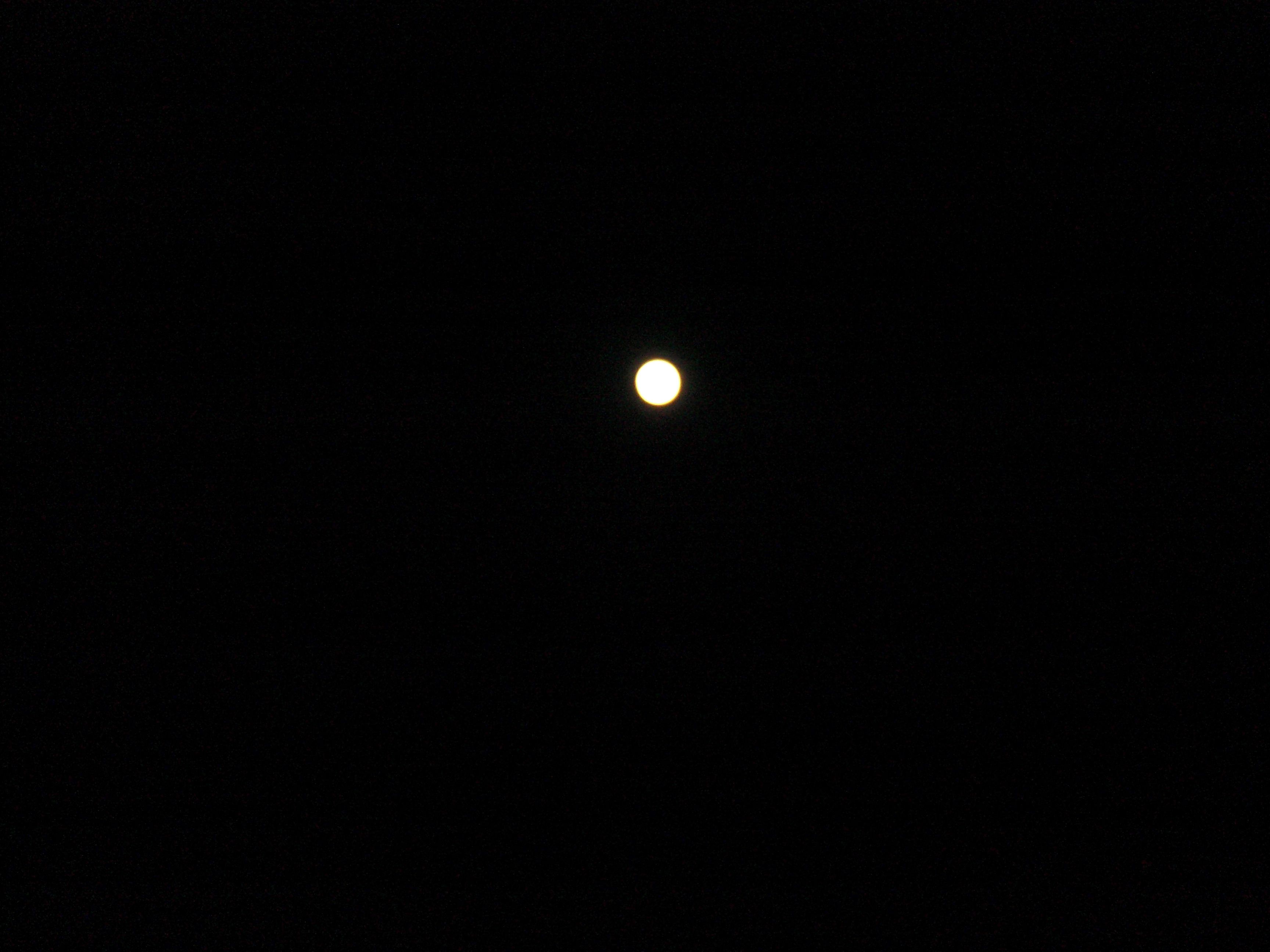 月