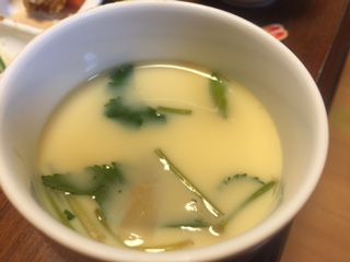４歳児が食べて踊るほど美味い茶碗蒸し