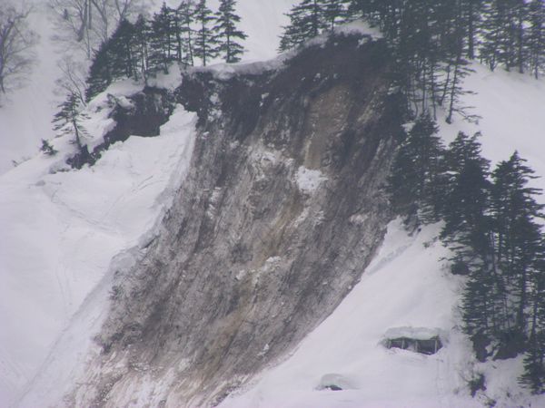 112号線雪崩