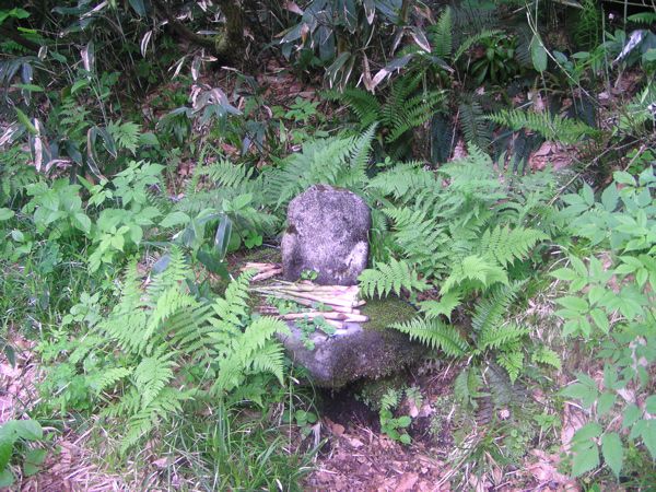 首無し地蔵