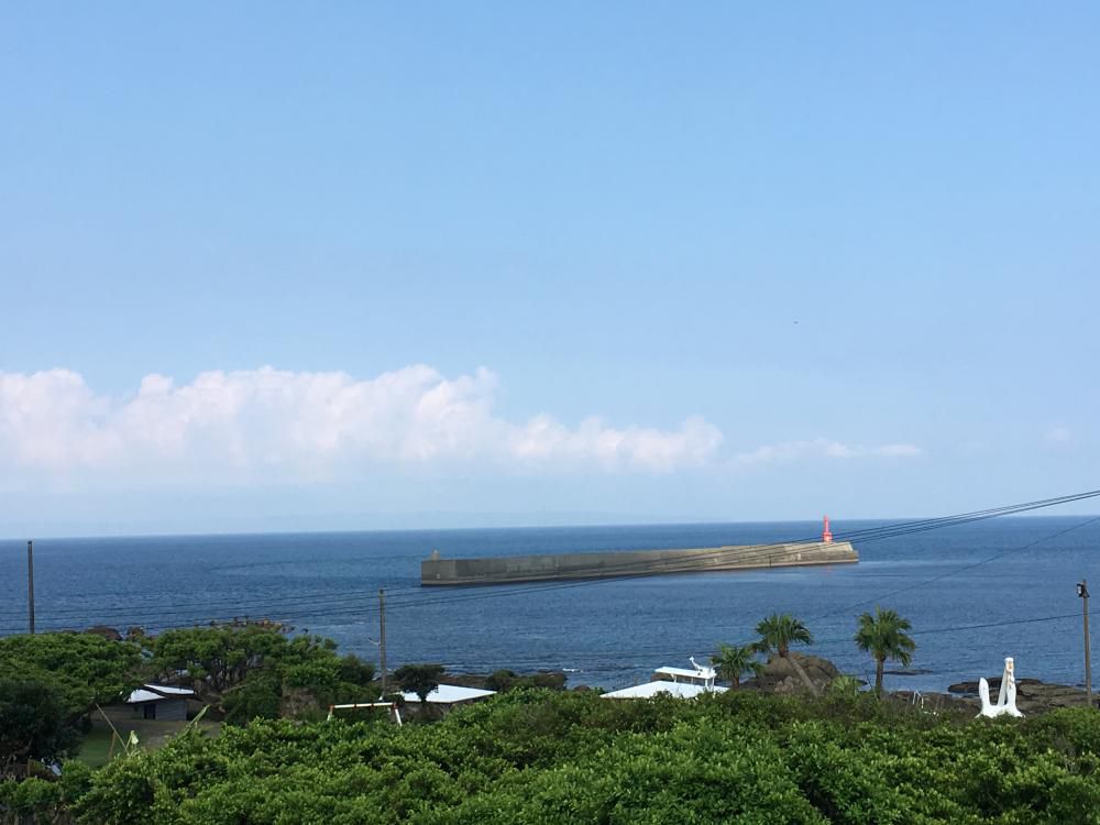 種子島うっすら見ゆる安房港