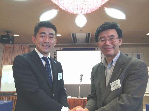 新会員・名札授与式（株式会社旅エール・酒井陽介さん）