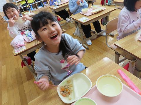 １年生はじめての給食