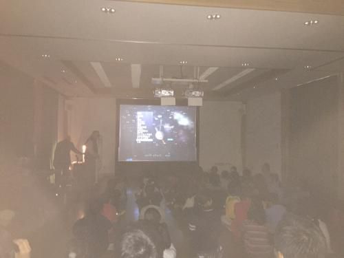 室内交流会