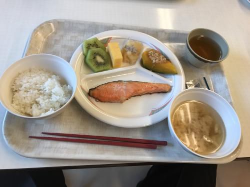 朝食
