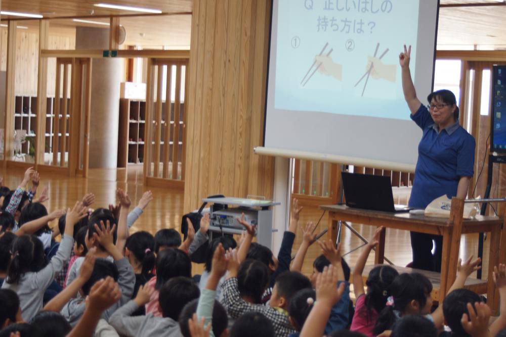 「心を育む給食週間」