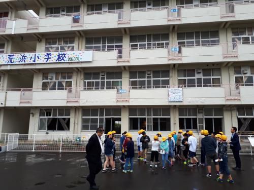 震災遺構。真剣に学びました。