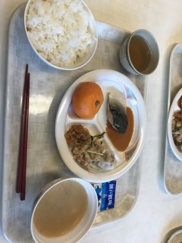 朝食