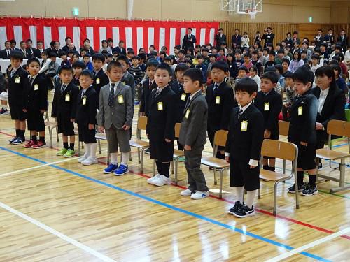 祝　ご入学！　ピカピカの１年生