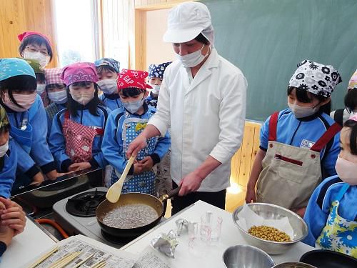 大豆でお菓子作り