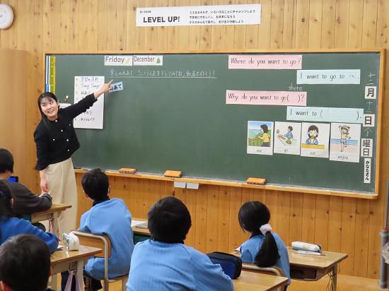英語の勉強は楽しいな！～中学校の先生から見ていただきました。～