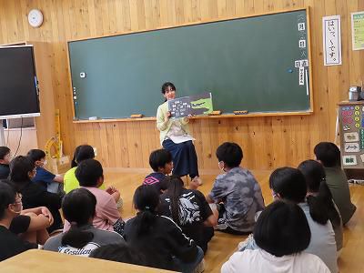 ４年生・６年生　読み聞かせ