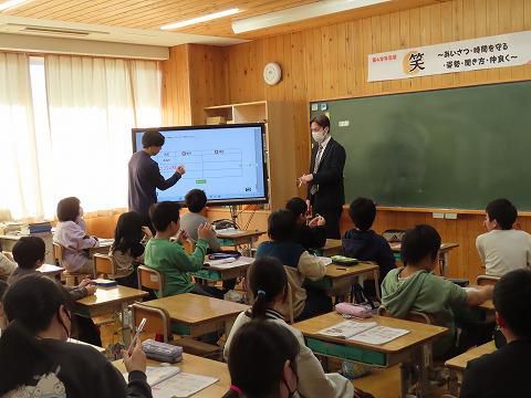 ４年生の英語の授業