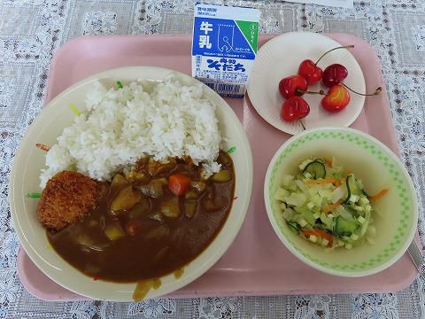 おっきな　さくらんぼ！