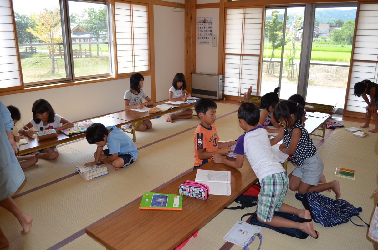第二弾　えいが祭り　③　（中部地区公民館）