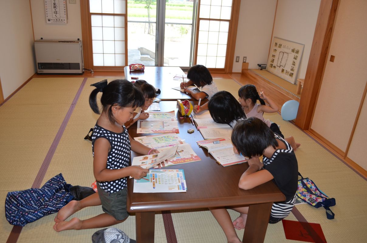 自習教室　（中部地区公民館）
