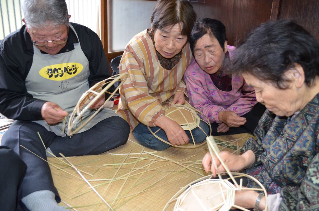 はながさ作り研修「しろあと教室」（中部地区公民館）