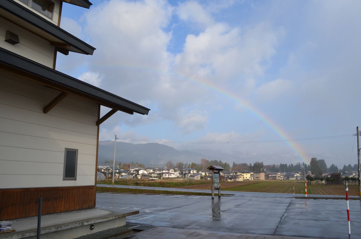 素敵な虹（中部地区公民館）