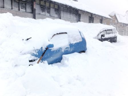 雪...