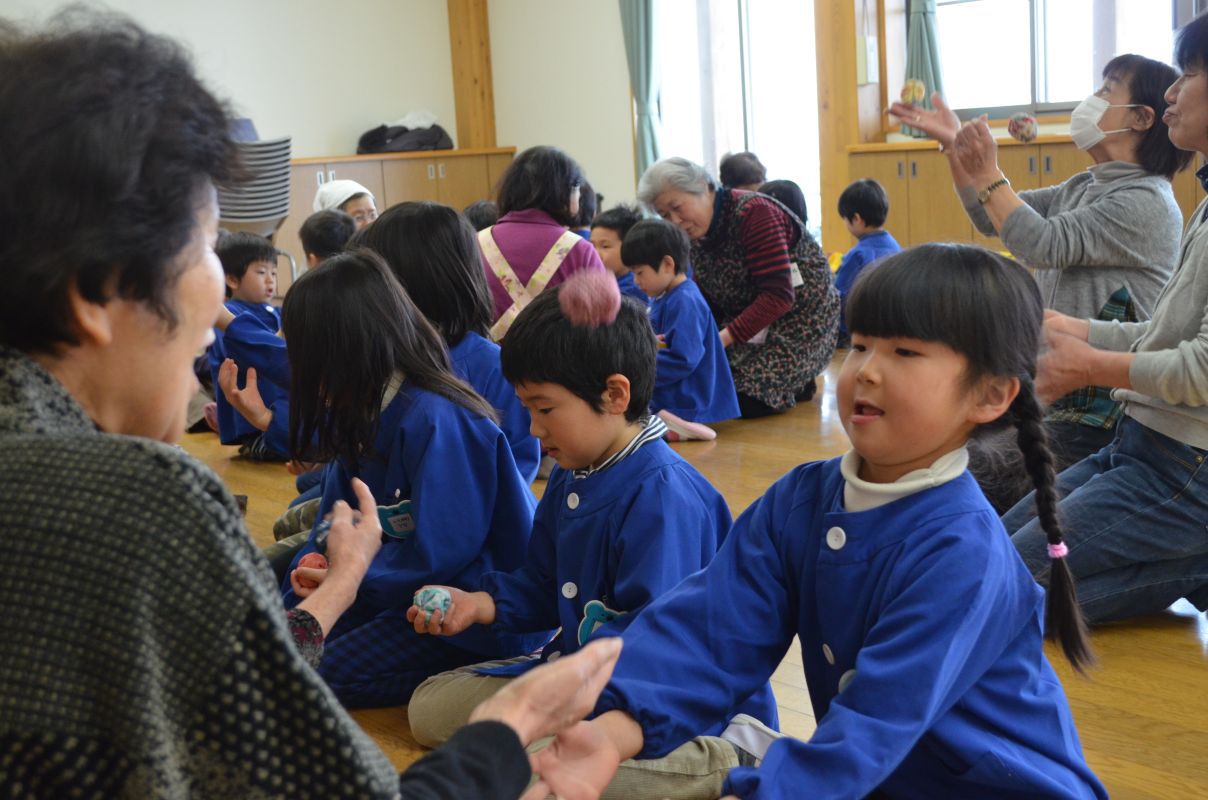 中部幼稚園児との交流会